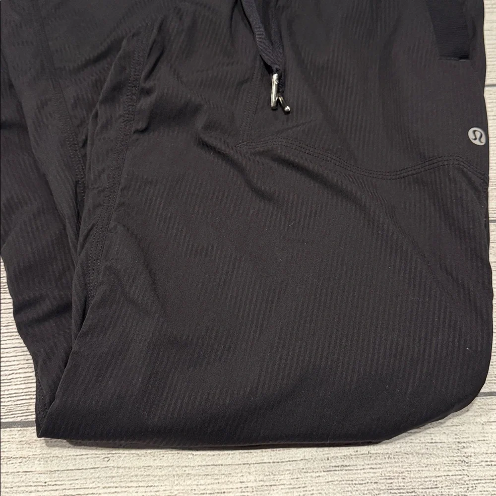 🍋Women’s Lululemon Dance Studio Pant III Lined 32" Size 4 Black W5AERR🍋 - Picture 7 of 16